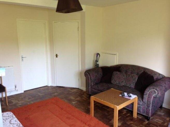 weydon-hill-close-gu9-8pa-982824