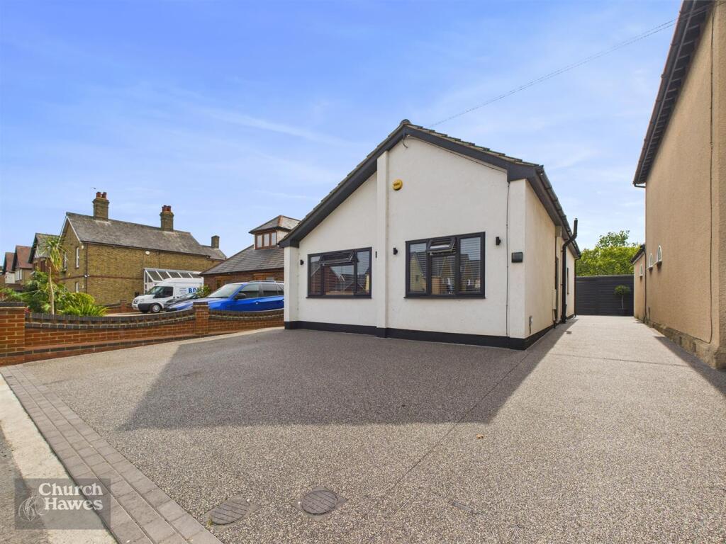Holloway Road, Heybridge,