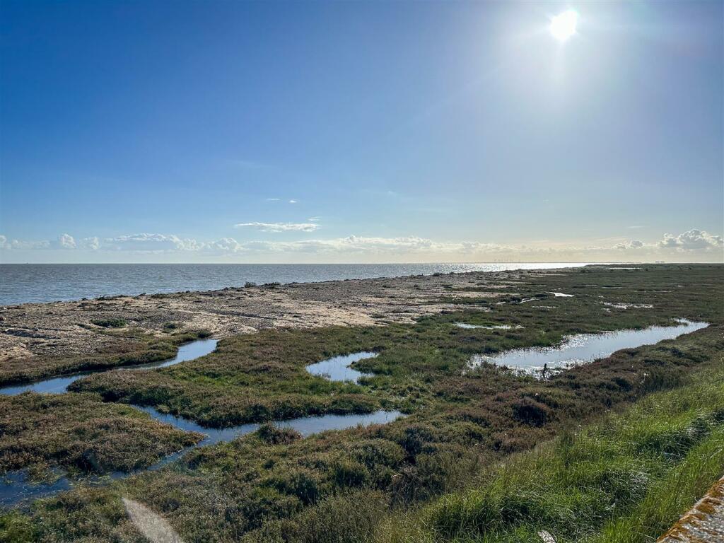 SEAWICK SEA FRONT