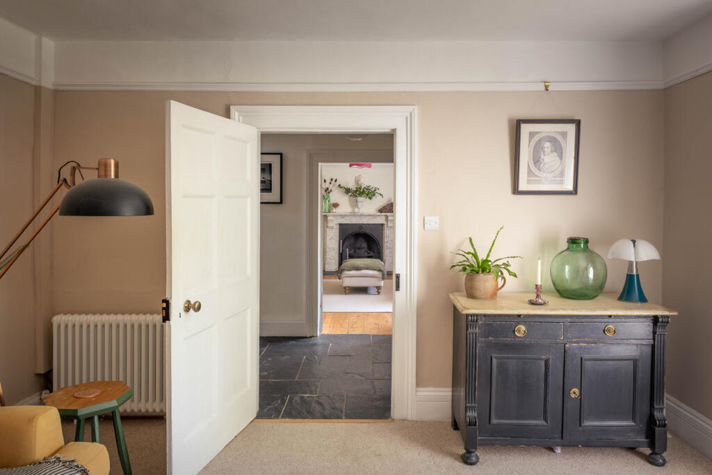 294424 - MYRTLE 2-5.jpg