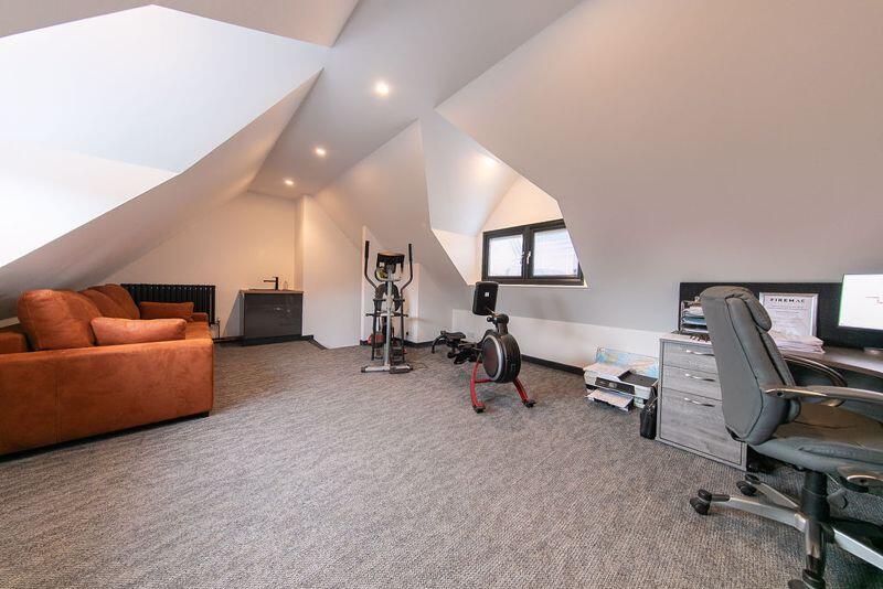 Loft room 