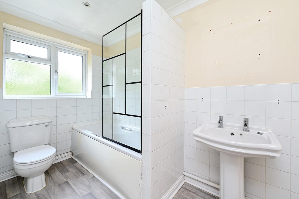 9 Winchester Way ...