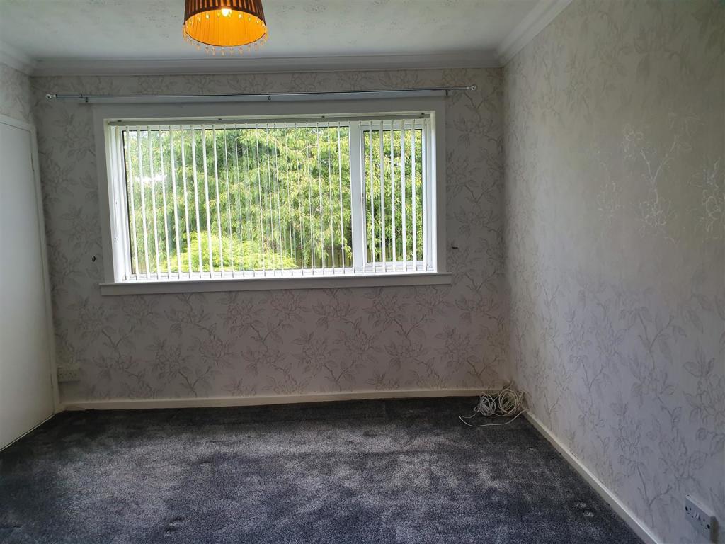13 Dalmahoy Way - Bedroom 1