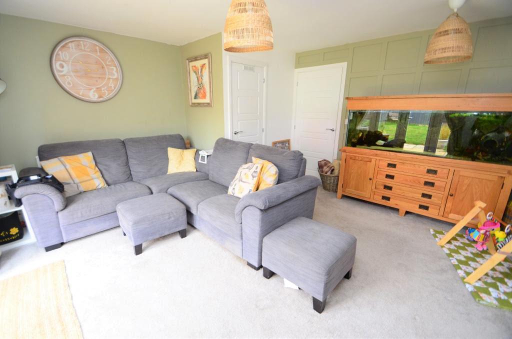 Sitting/Dining Room