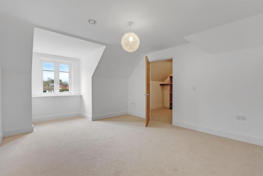 03-c47dJHMCSR - 20 Yew Tree Court - 7-medium.jpg