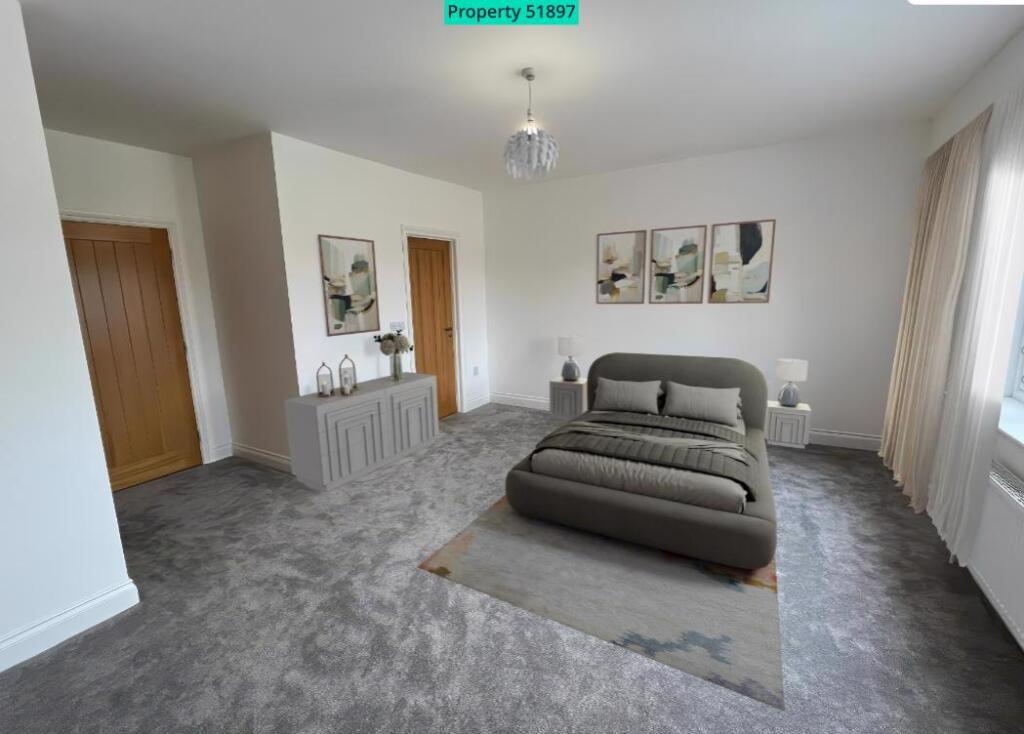 Ensuite bedroom to 1st floor