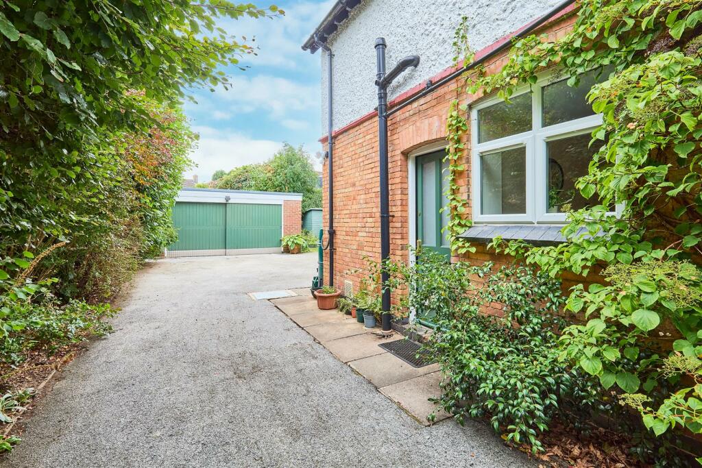 Crowhurst Gale 2024 202A5217_HDR.jpg