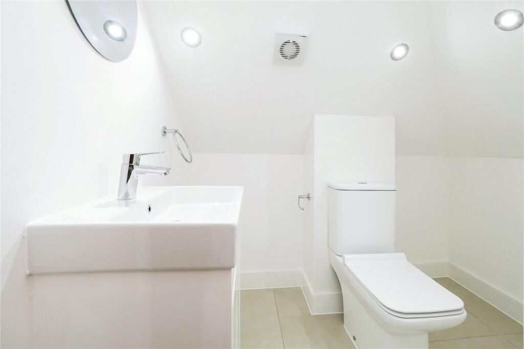 Second Floor Wc