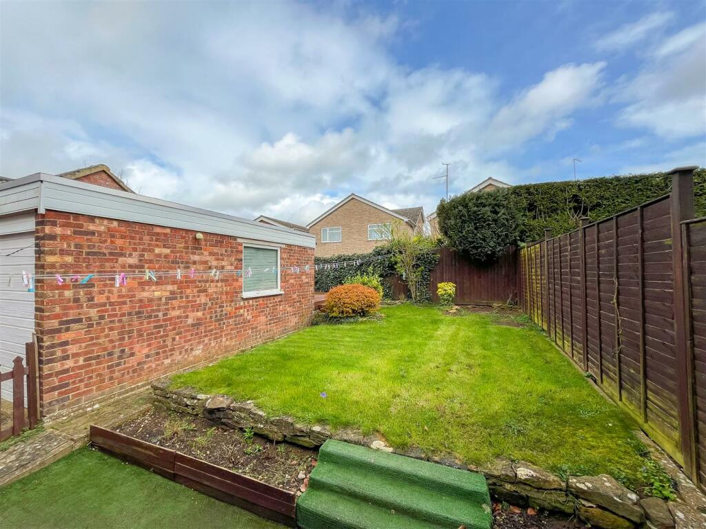 Reynard Way, Northampton