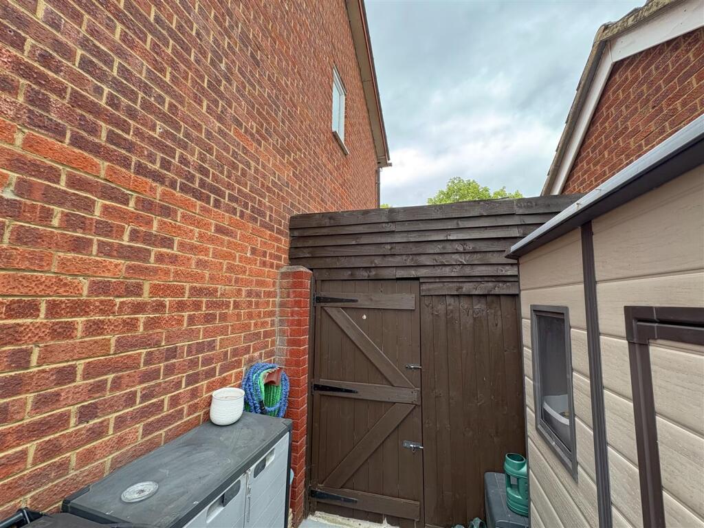 Access to garden from side of property.jpg