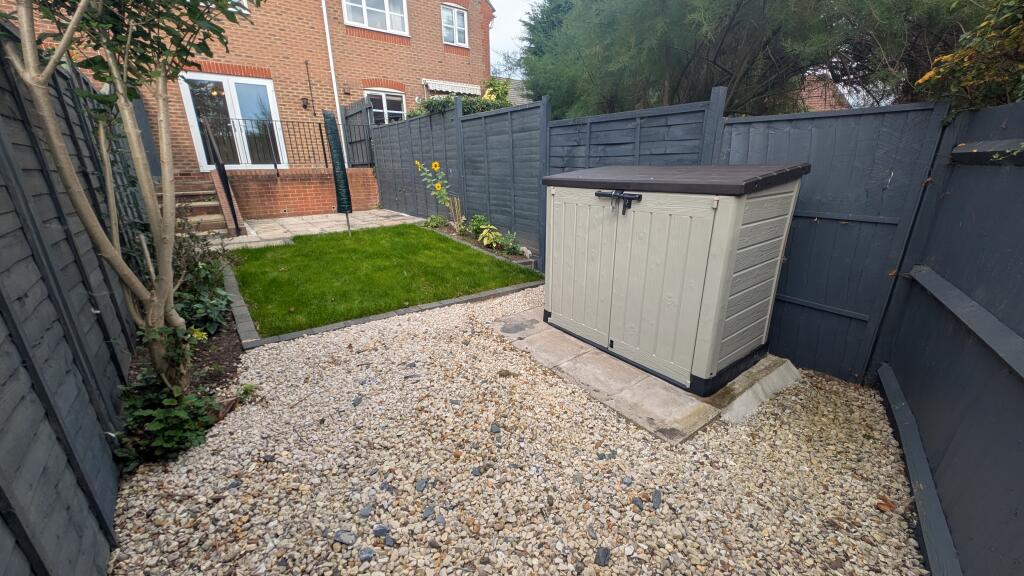 PXL_20251002_1304333