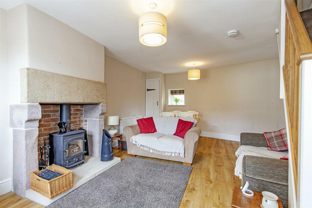 Reception Room-3.jpg