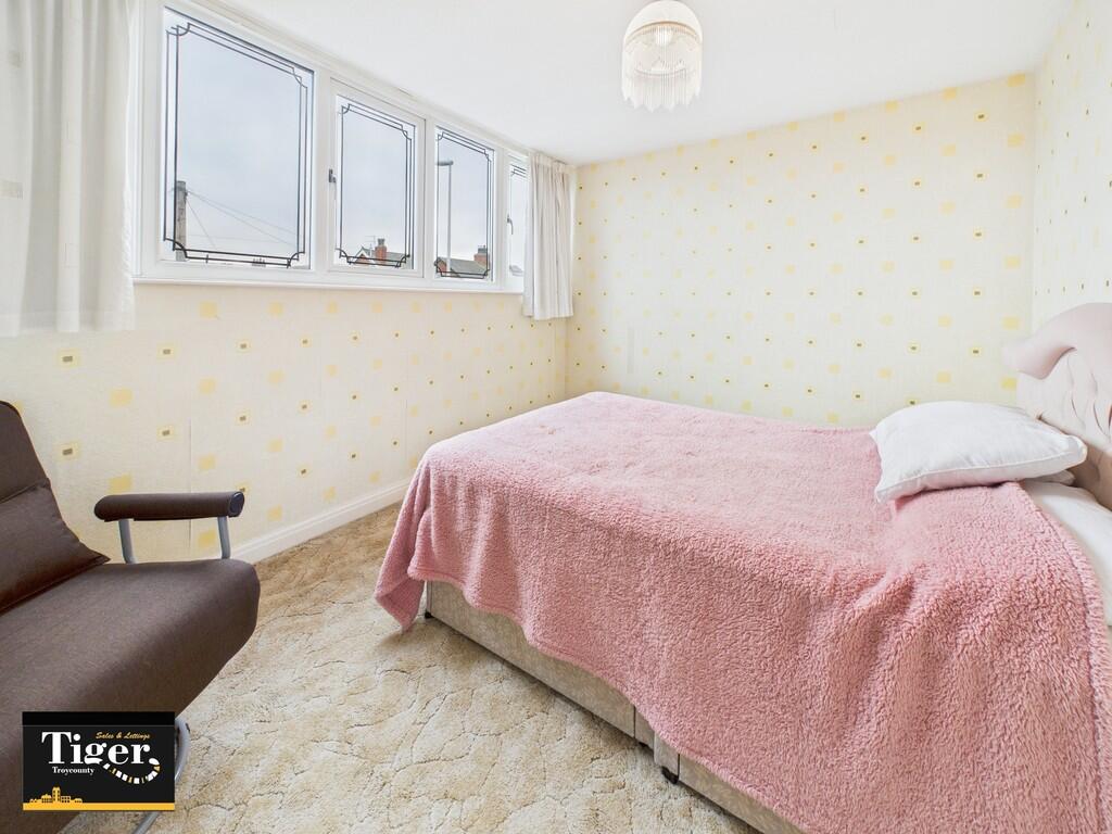 CAM02176G0-PR0727...