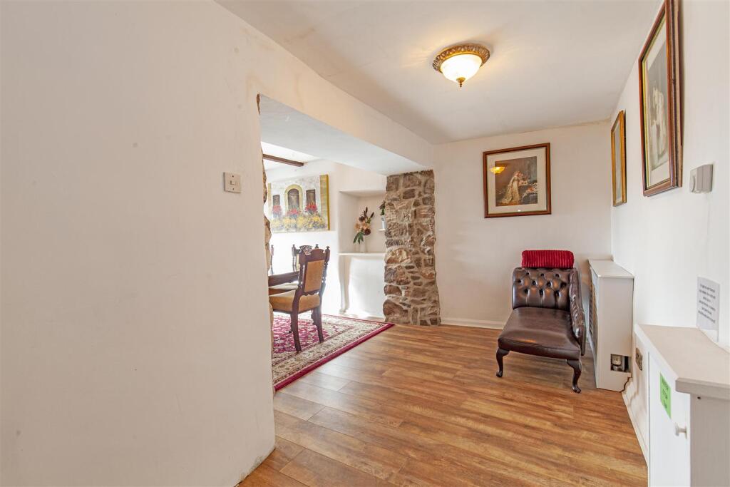 Reception Room-1.jpg