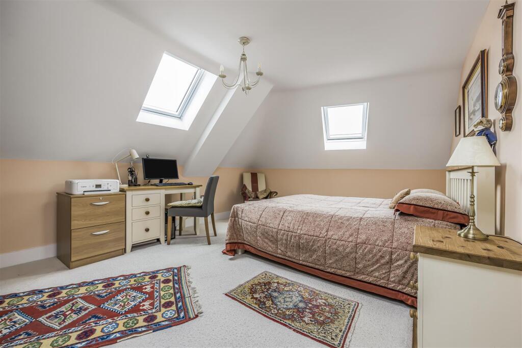 Flat 9 Meraki, 2 Cellars Farm Road, Bournemouth-Po