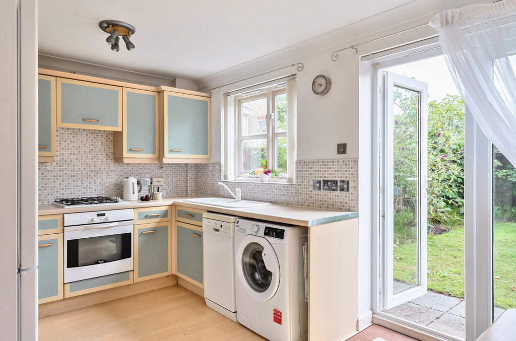 1329521-11-6880b6...