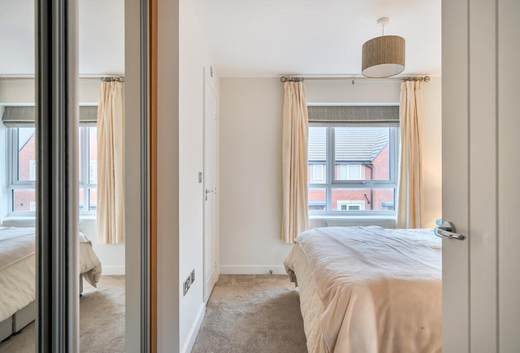 1395769-19-696117...