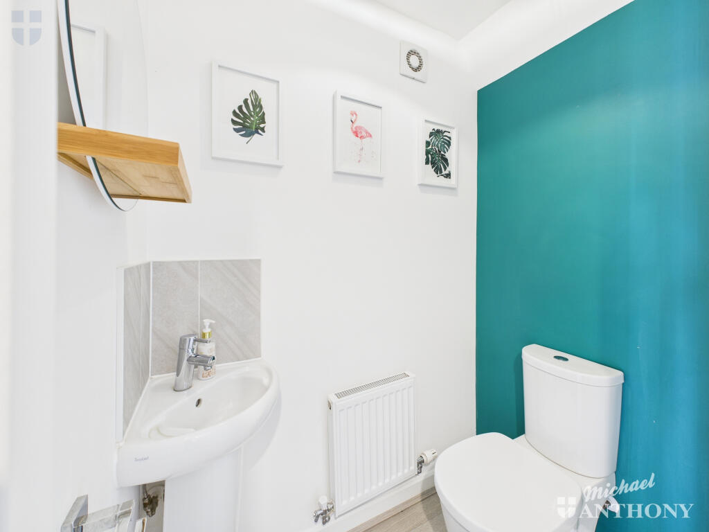 CAM03852G0-PR0483-STILL002