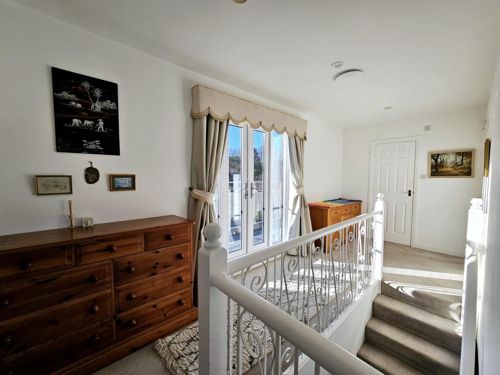 2c5cec90-67c0-4e52-976e-df48d9e1b228