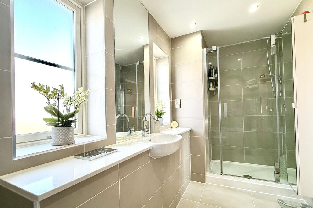 Ensuite Bathroom