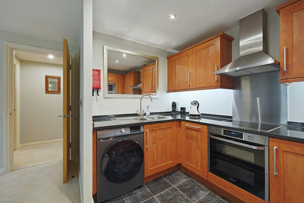 09-1c6eJUS07646 (...