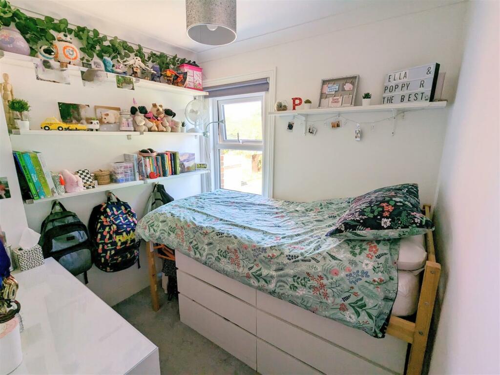 Bedroom 3.jpg