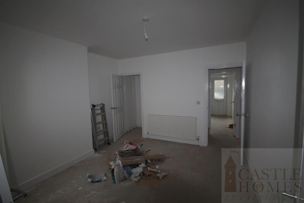 Middle reception room