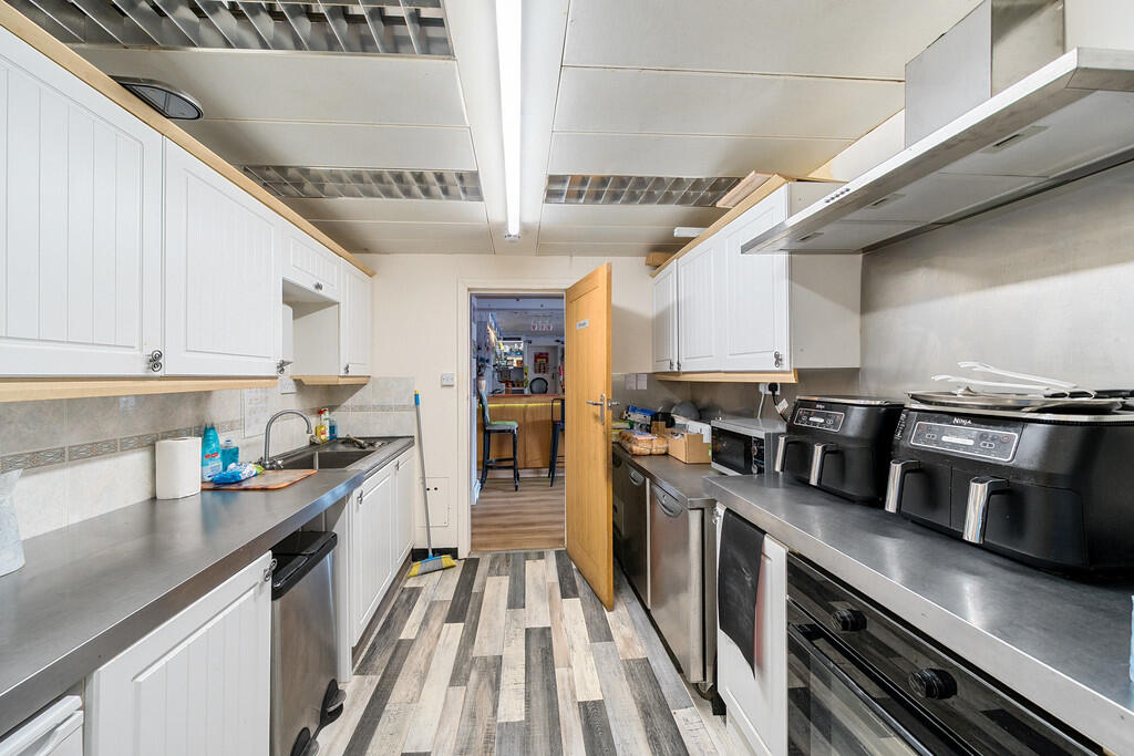 1317408-11-686510...