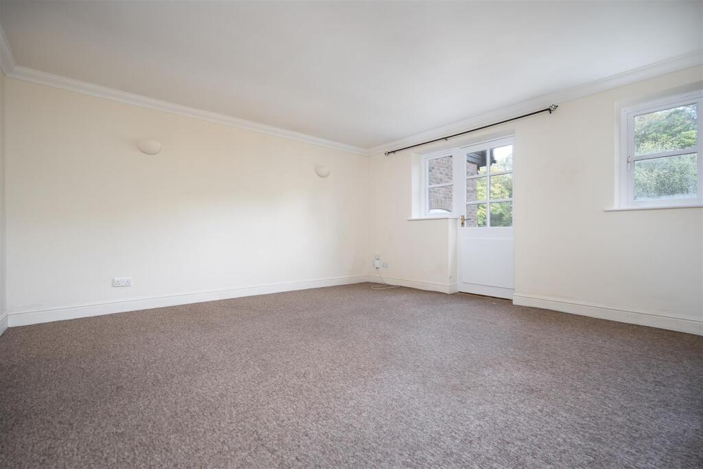 Living/Dining Room