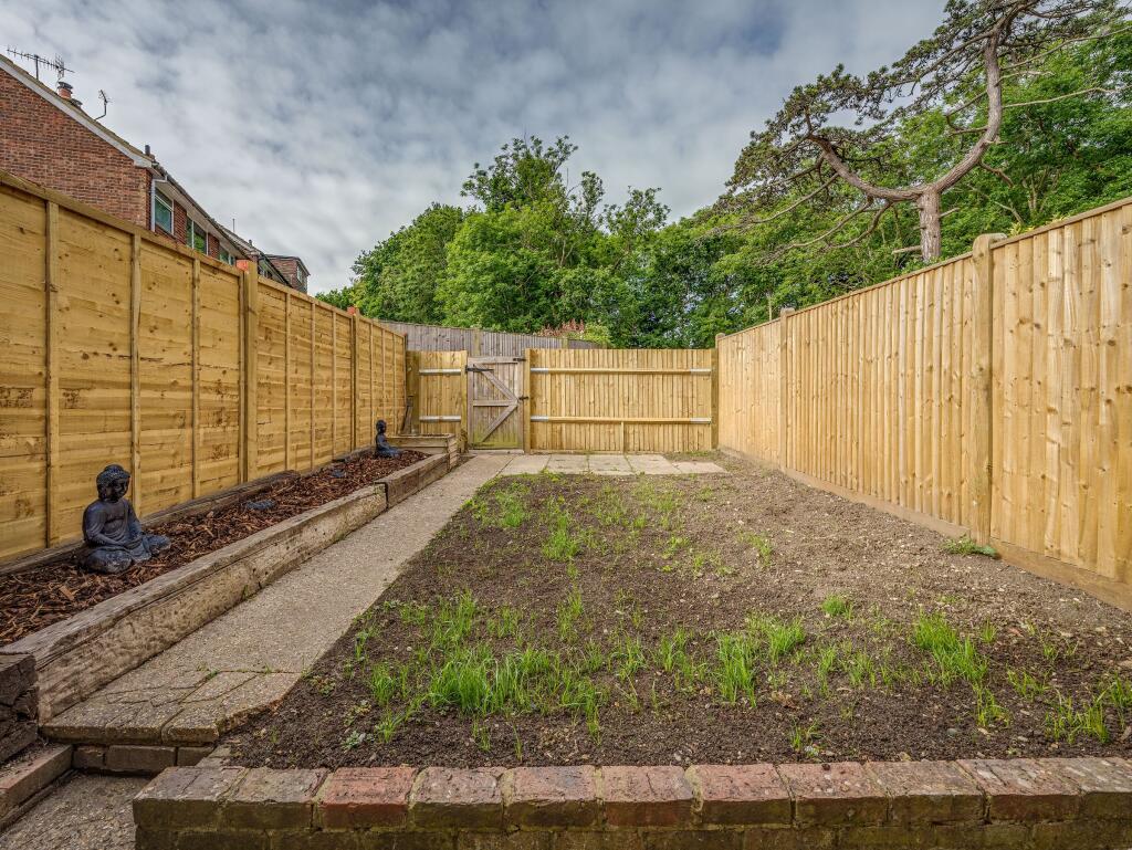 Rear Garden (view a)