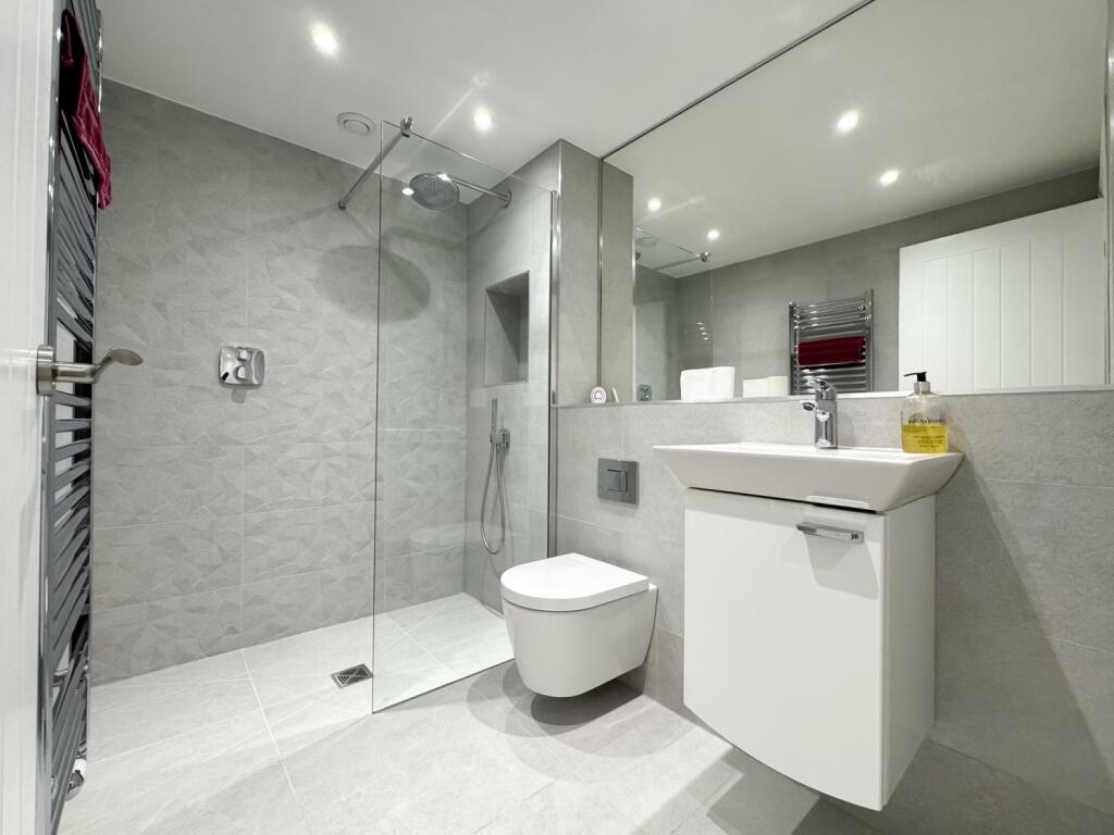 Alex House Marine Parade EweMove-6