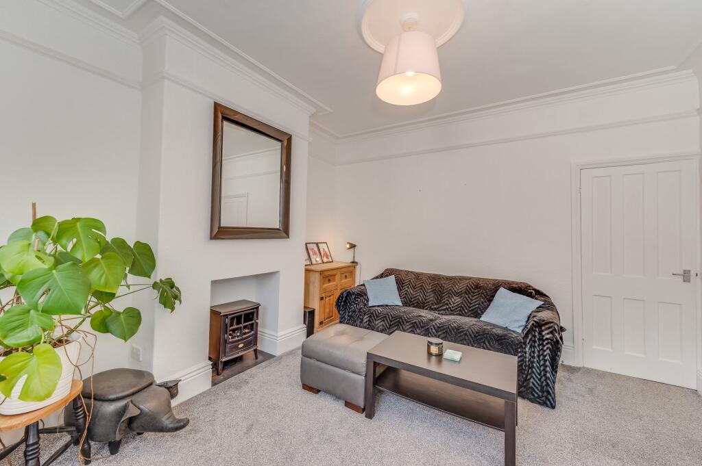 KITCHEN, DINER AND LIVING ROOM