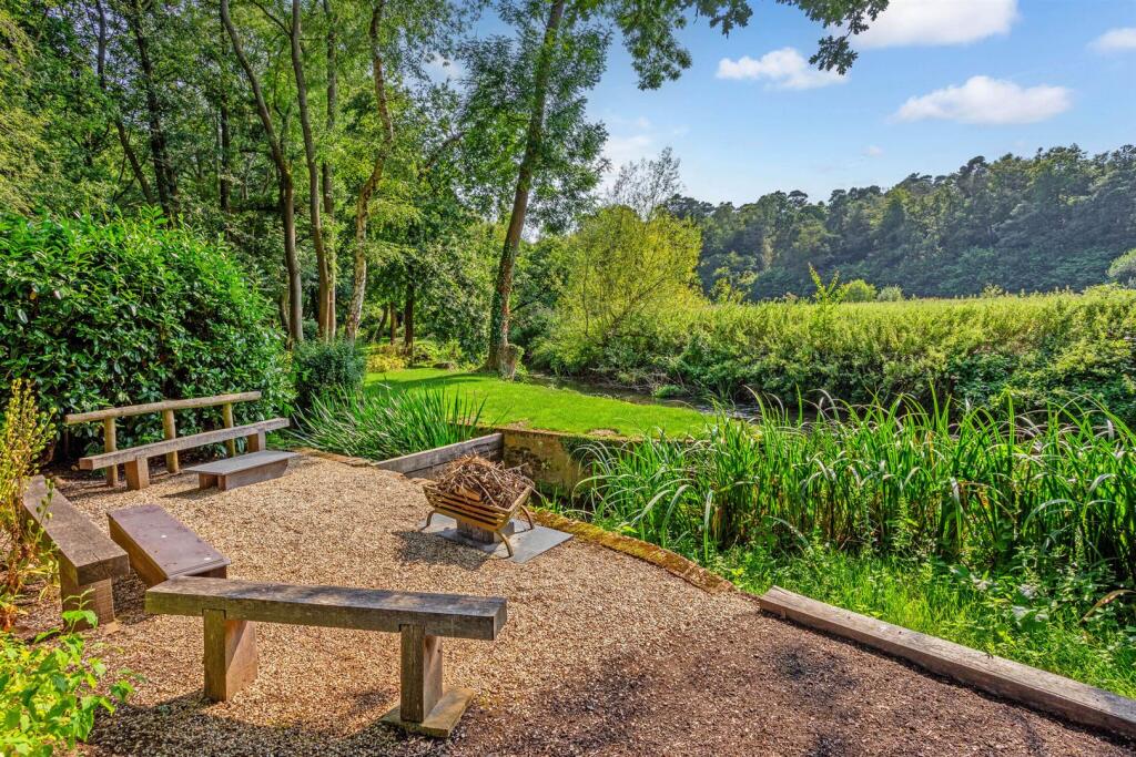 76950_3 The Courtyard Moor Park (36)_low.jpg