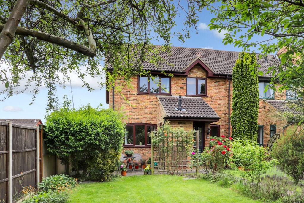 Front view of the property