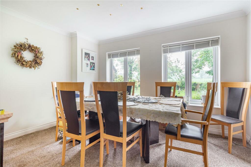 Dining-Room-1.jpg