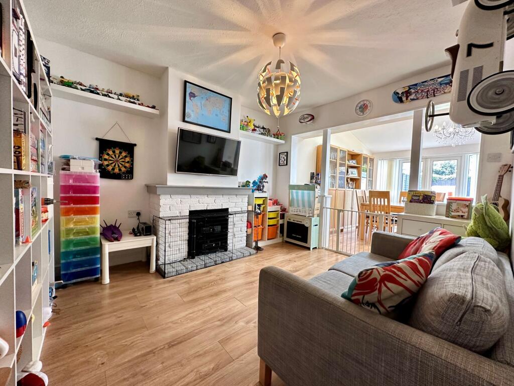 Sitting Room/Playroom