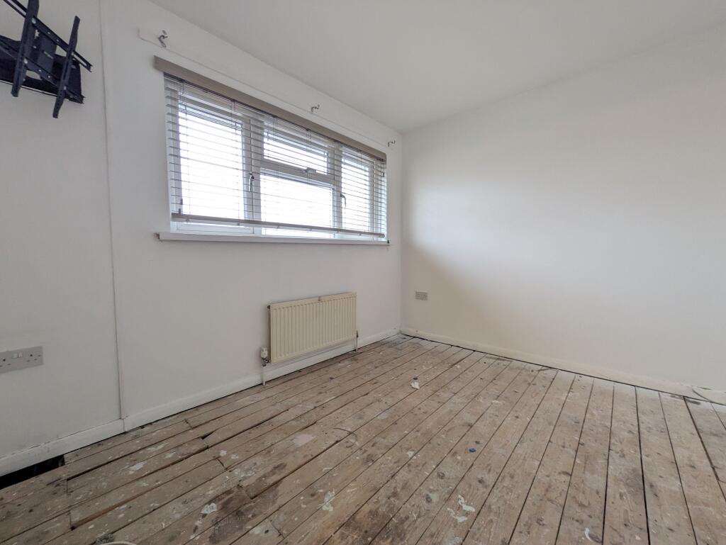 PXL_20250221_123848982