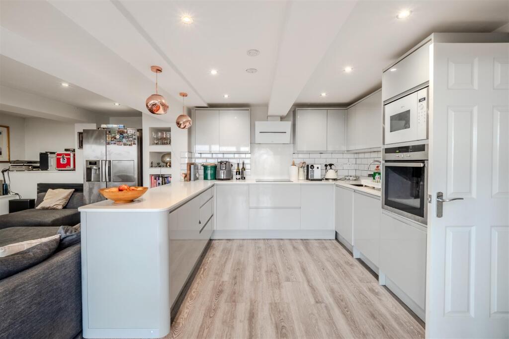 Kitchen.jpg