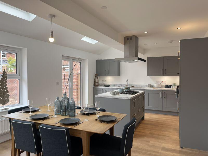 Kitchen / Dining Room