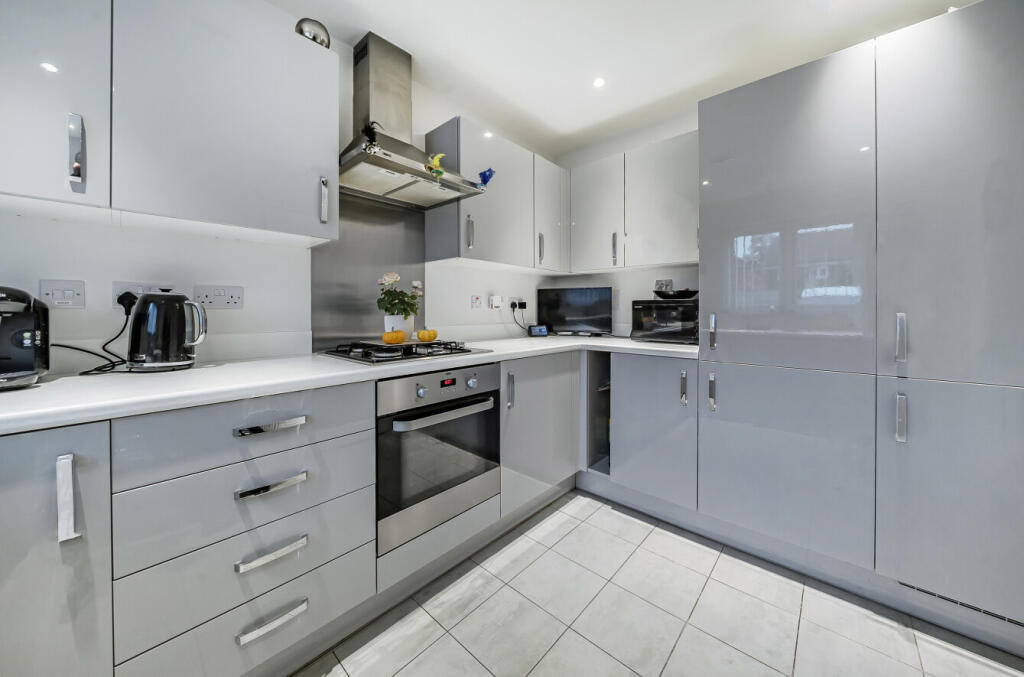 1364487-8-68ed20e...