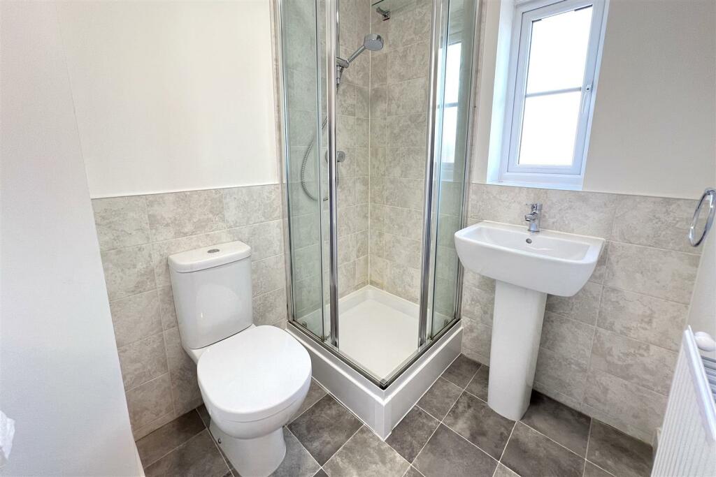 Shower Room.JPG