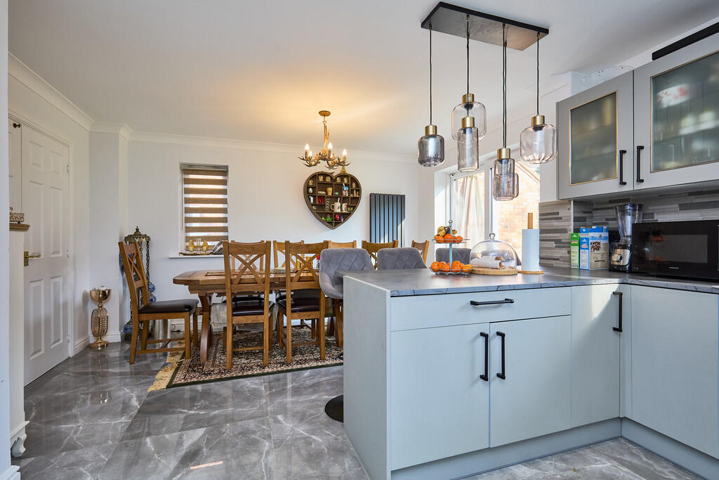 Edward Knight 202...