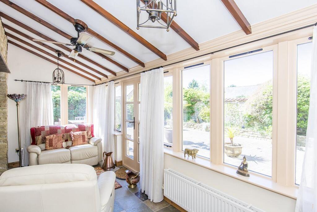 (Garden Room Photo Three)