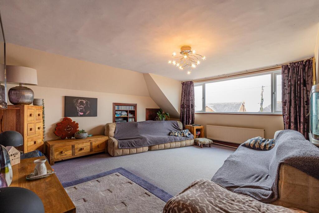 Smithies Avenue 29-28.jpg