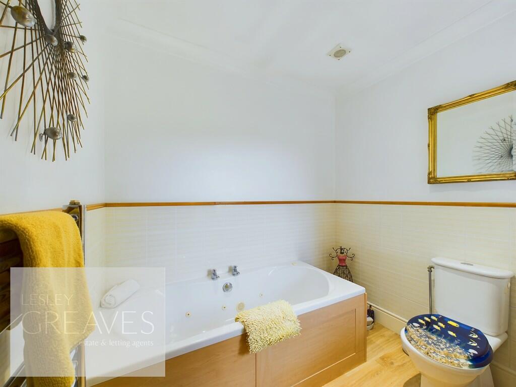 En-Suite For Bedr...