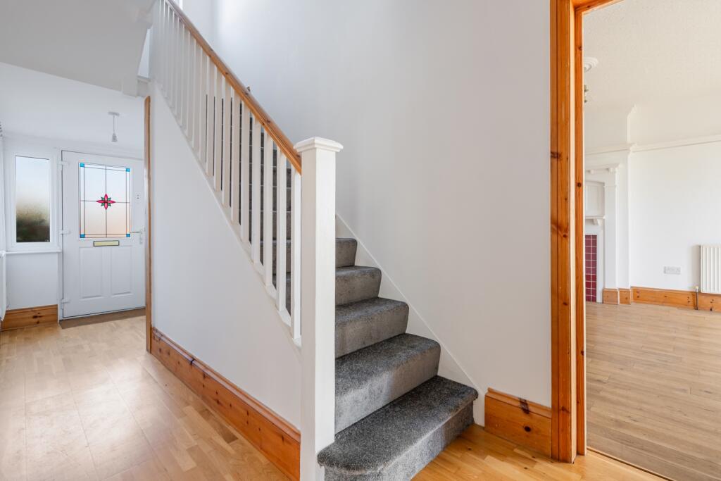 A22 - 20 Osney Avenue, Paignton - 250228