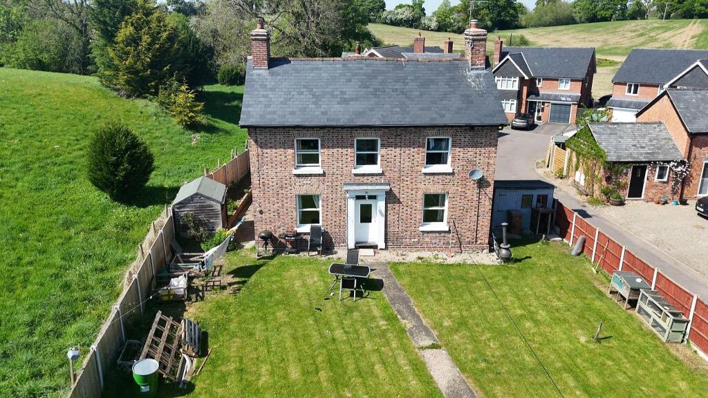 dji_fly_20250501_142825_0_1746106105262_photo_low_