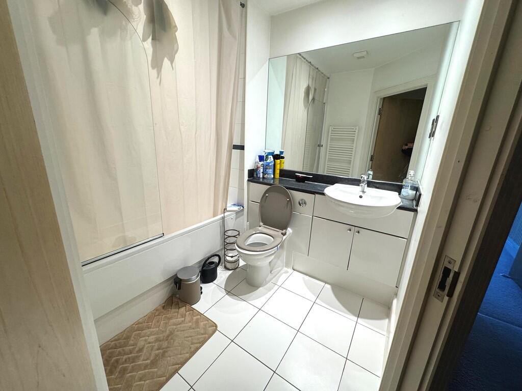 11 Chestnut House...