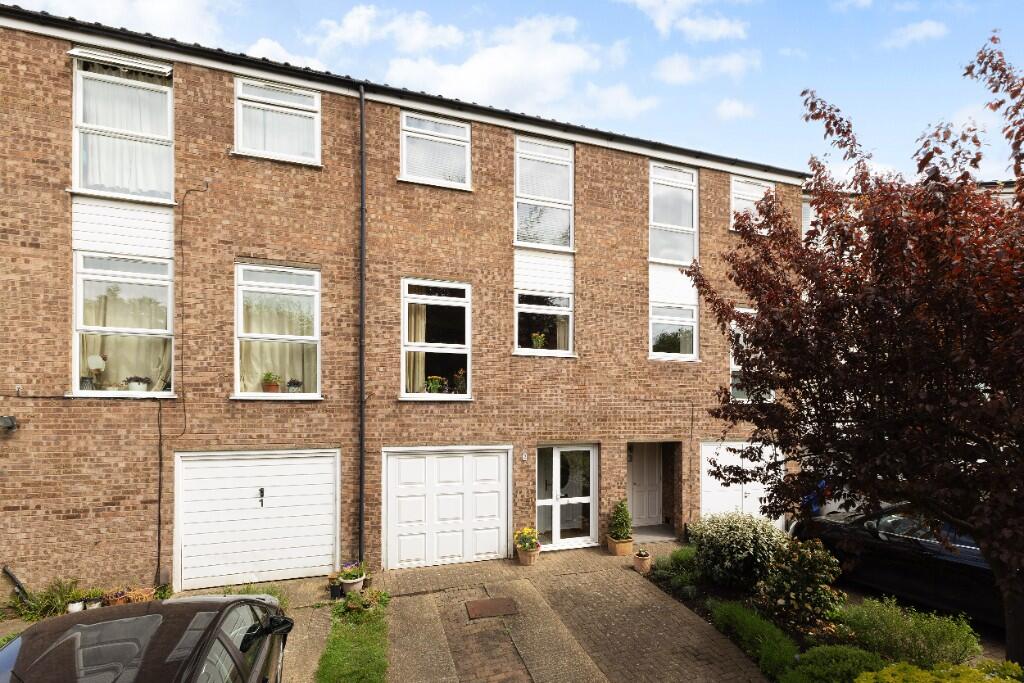 Vineyard Row, Hampton Wick, Kingston upon Thames KT1