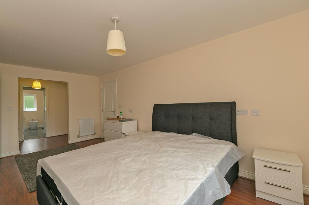 Principal Bedroom &amp; Dressing Area